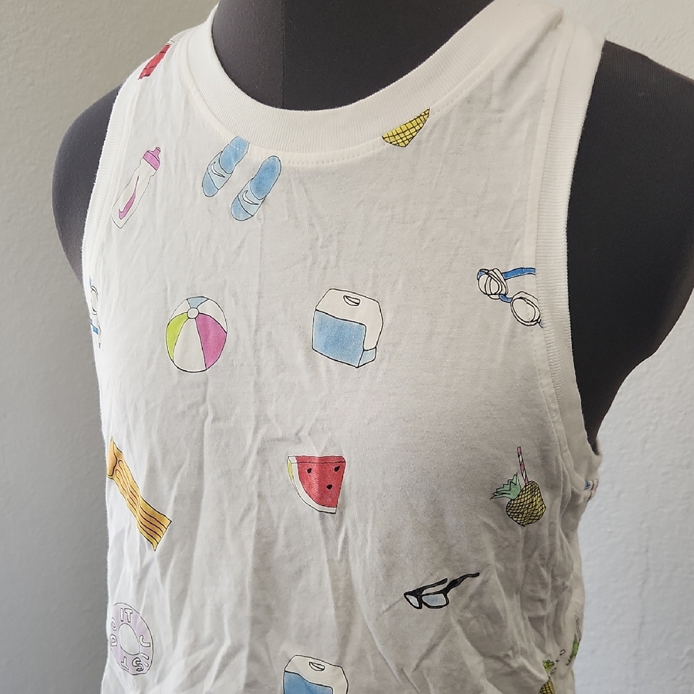 Nike White Cropped Tank Top with Summer Graphics